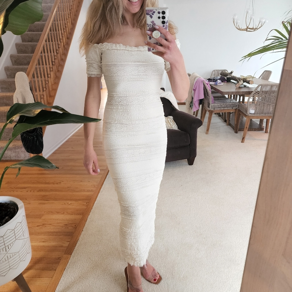 Ronny Kobo lace stretched maxi dress size M